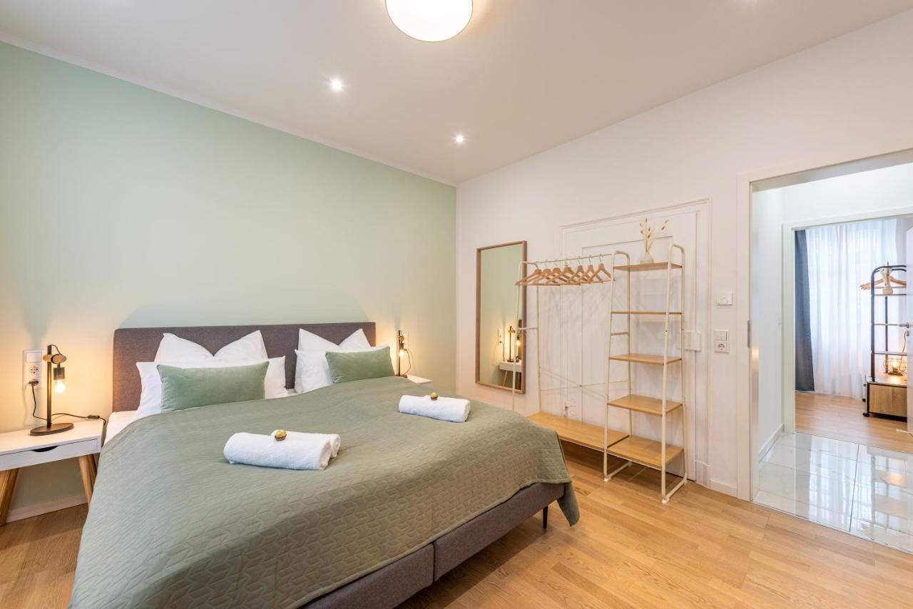 Vivid Luxury Apartment Ludwigsburg - Bluehendes Barock-Forum-Schloss-Modern Eksteriør billede